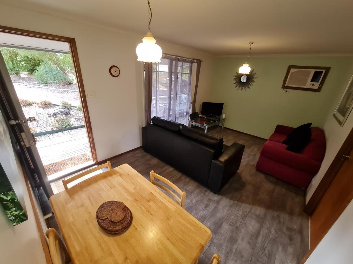 Barossa Country Cottages Lyndoch Экстерьер фото
